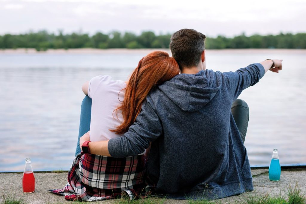 Teen dating: The right age to date