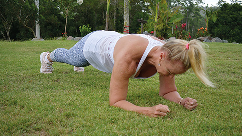 Lisa Curry - planking