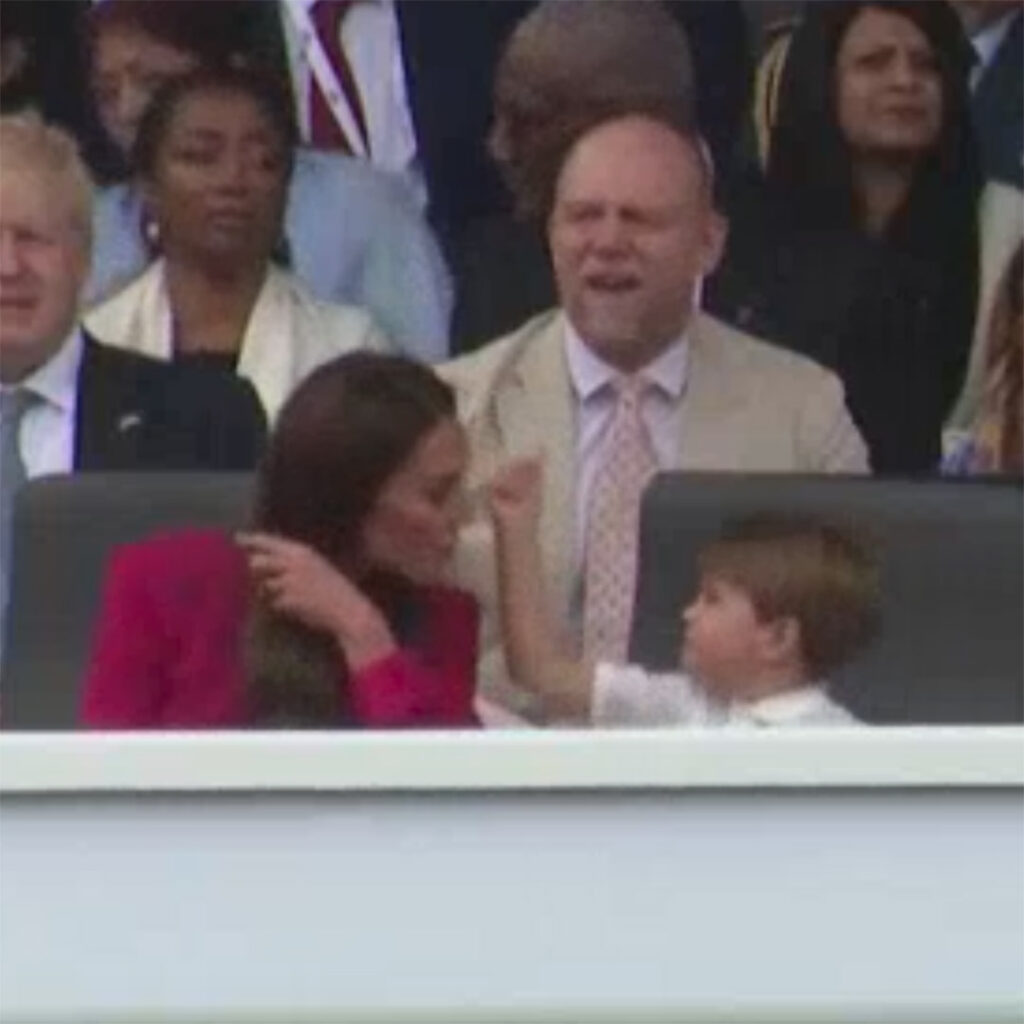 Prince Louis Kate Middleton Jubilee hand